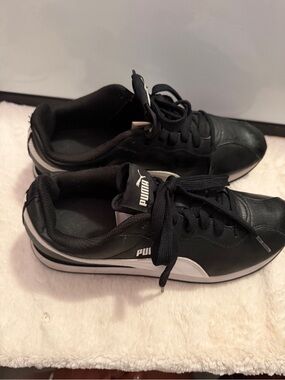 Puma Black Trainer with White Label Detail